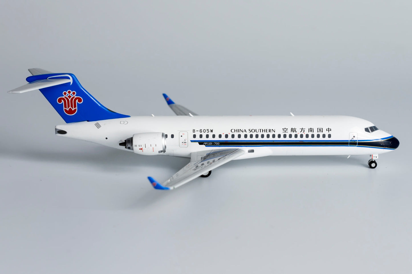 1:200 NG Models China Southern Airlines Comac ARJ-21 B-605W NG20105