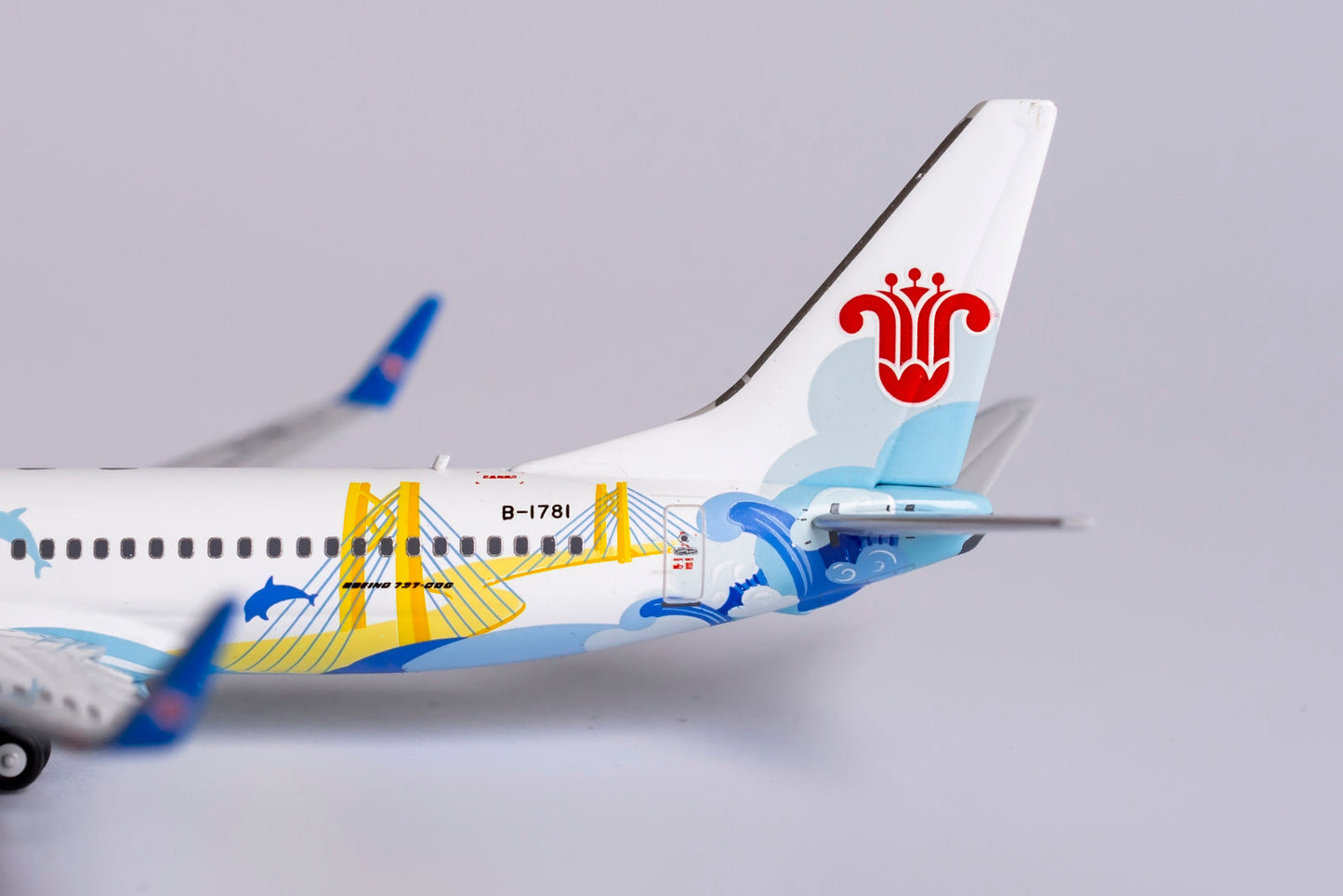 1:400 NG Models China Southern Boeing 737-800 "Energetic Zhuhai" B-1781 NG58119