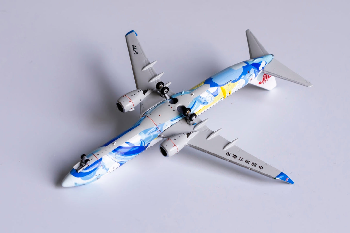 1:400 NG Models China Southern Boeing 737-800 "Energetic Zhuhai" B-1781 NG58119