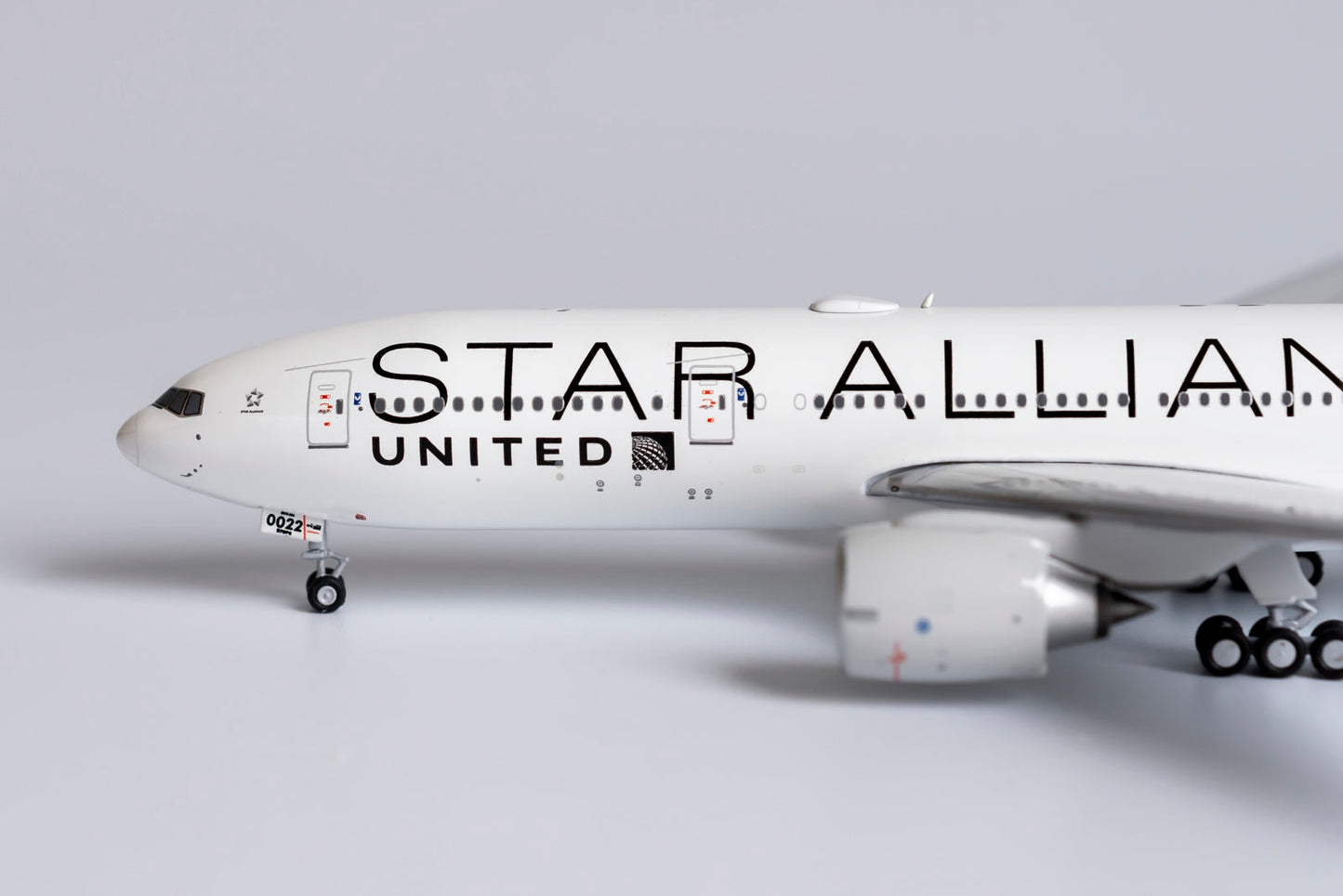 1:400 NG Models United Airlines Boeing 777-200ER "Star Alliance Livery" N77022 NG72001