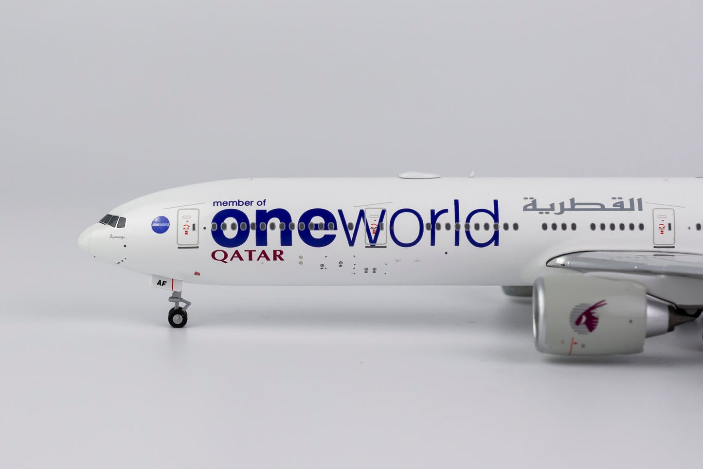 1:400 NG Models Qatar Airways Boeing 777-300ER "One World" A7-BAF NG73013