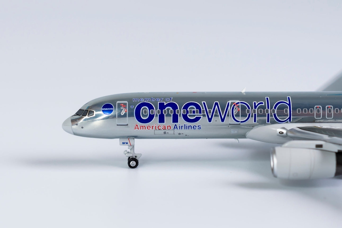 1:400 NG Models American Airlines Boeing 757-200/w "One World; Chrome livery" N174AA NG53178