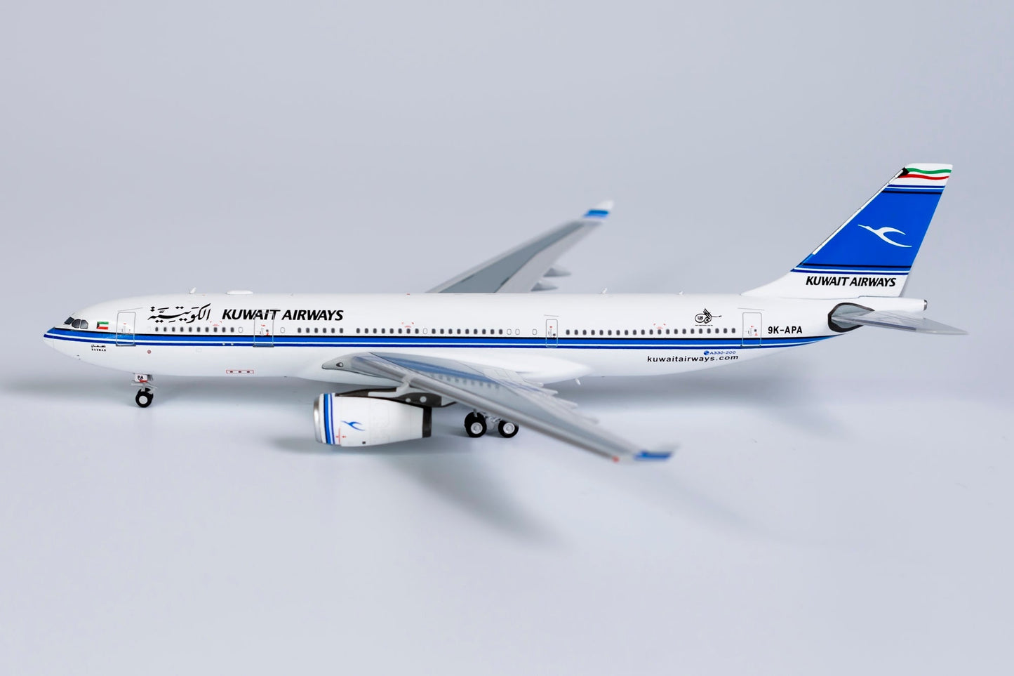 1:400 NG Models Kuwait Airways Airbus A330-200 9K-APA NG61039