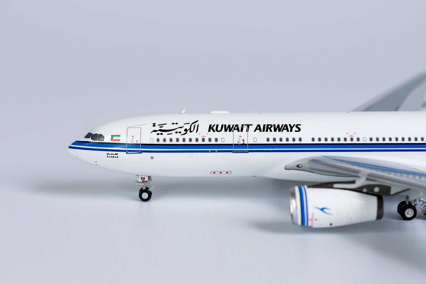1:400 NG Models Kuwait Airways Airbus A330-200 9K-APA NG61039