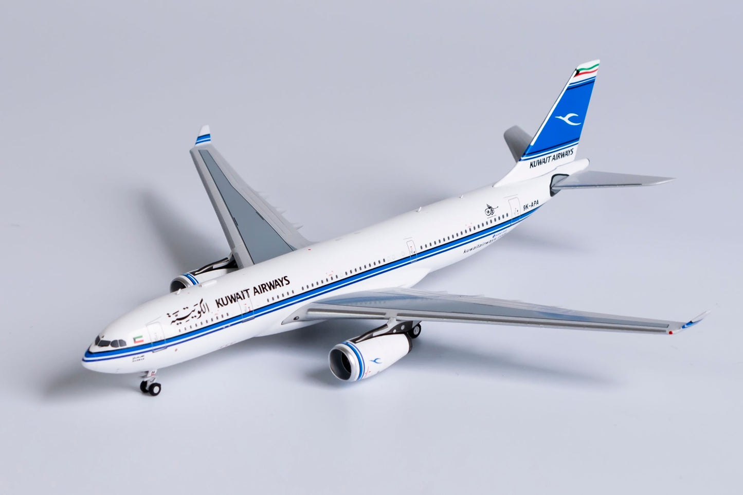 1:400 NG Models Kuwait Airways Airbus A330-200 9K-APA NG61039