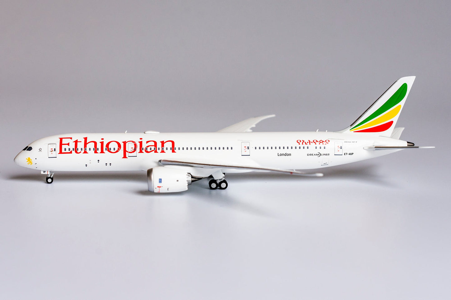 1:400 NG Models Ethiopian Airlines 787-9 "London" ET-AUP NG55063