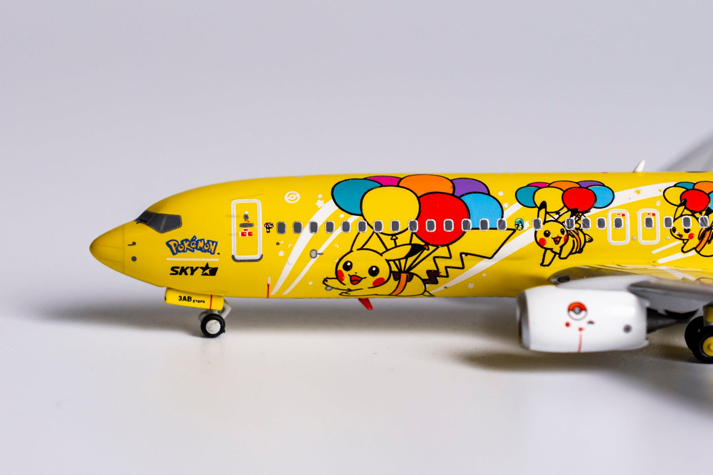 1:400 NG Models Skymark Airlines Boeing 737-800 "Pokemon Livery" JA73AB NG58111