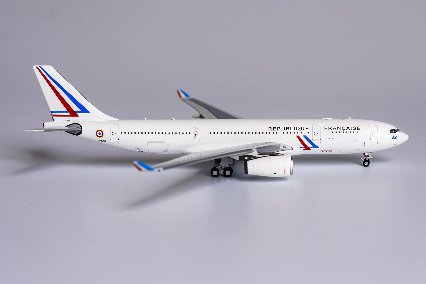 1:400 NG Models French Air Force (Armee de l'air) Airbus A330-200 F-UJCS NG61028