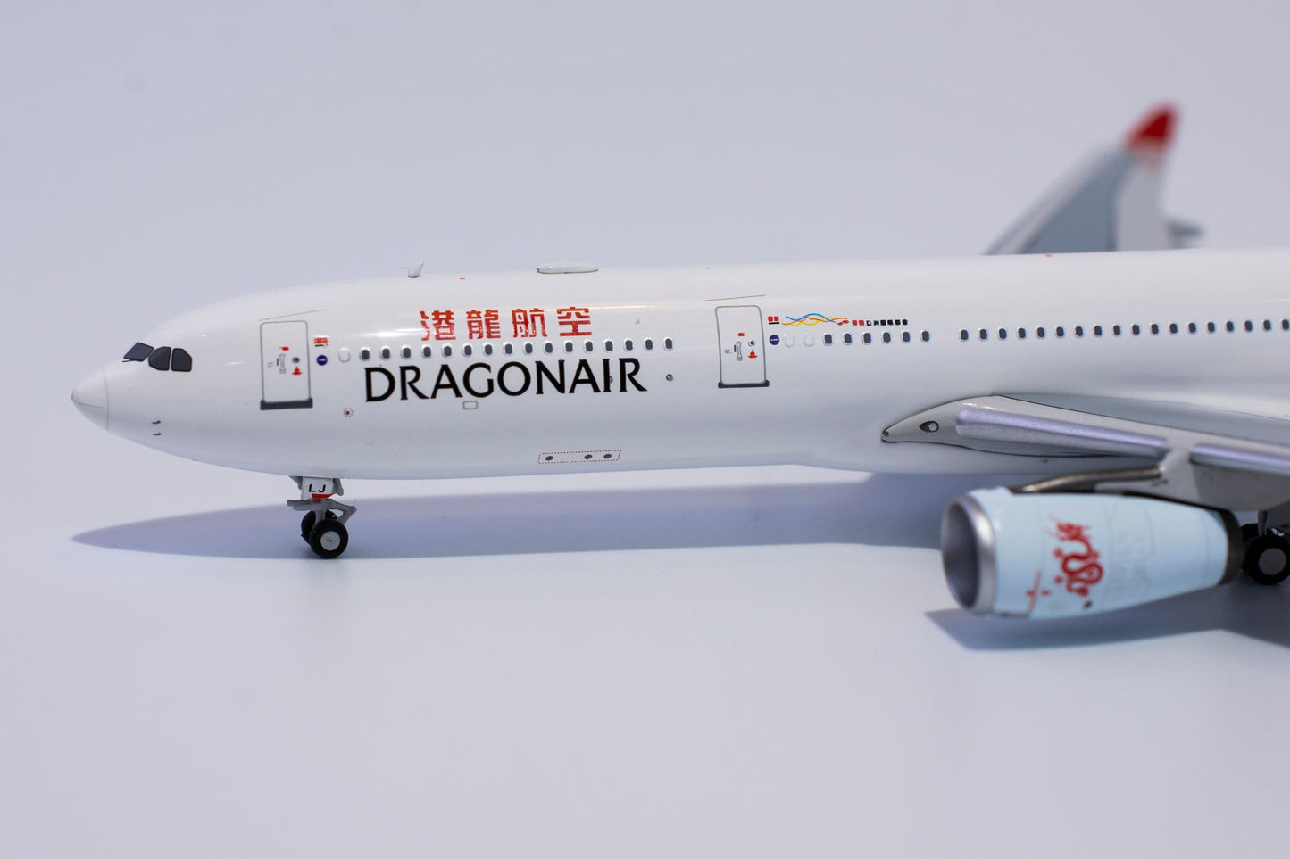 1:400 NG Models Hong Kong Dragon Airlines Airbus A330-300 B-HLJ NG62020