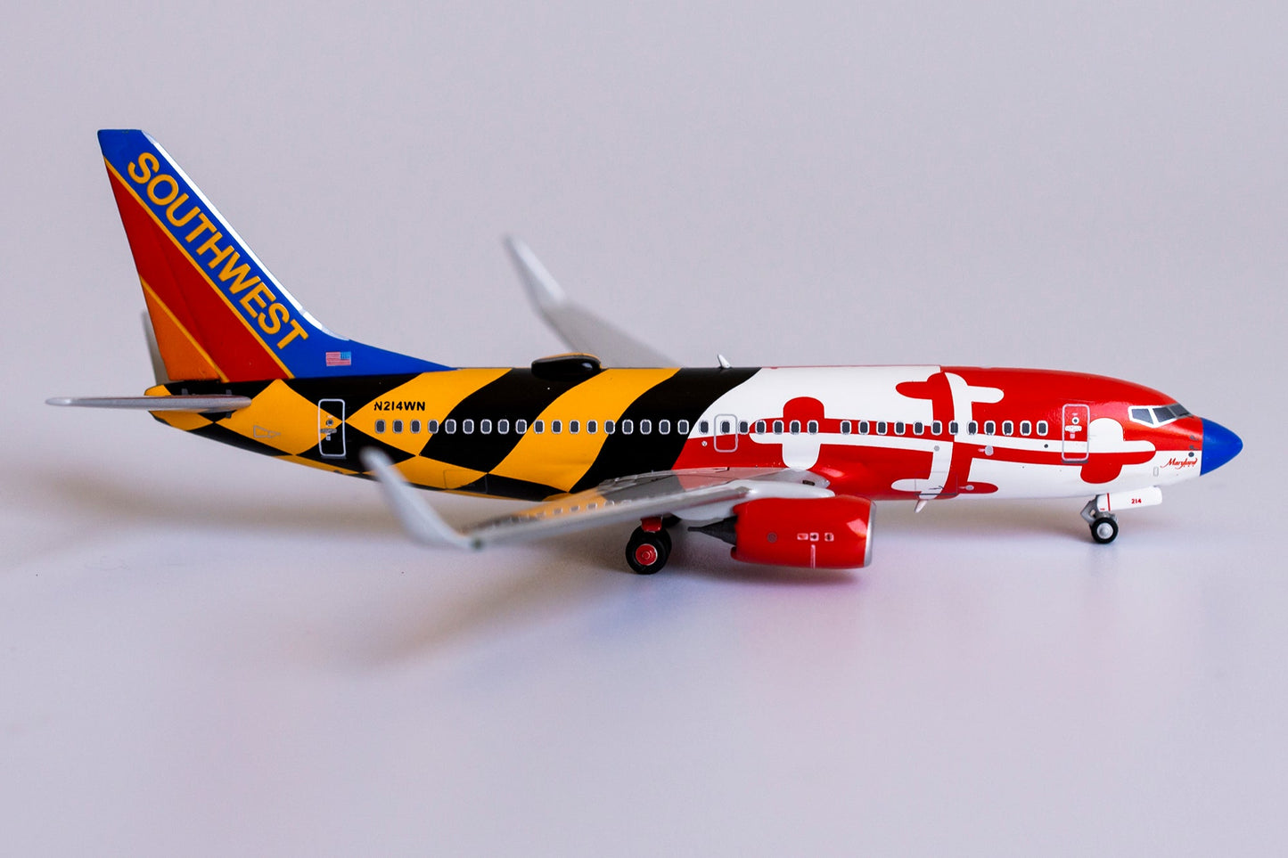 1:400 NG Models Southwest Airlines Boeing 737-700 "Maryland One" N214WN (Canyon Blue Tail, Blue Nose) NG77008