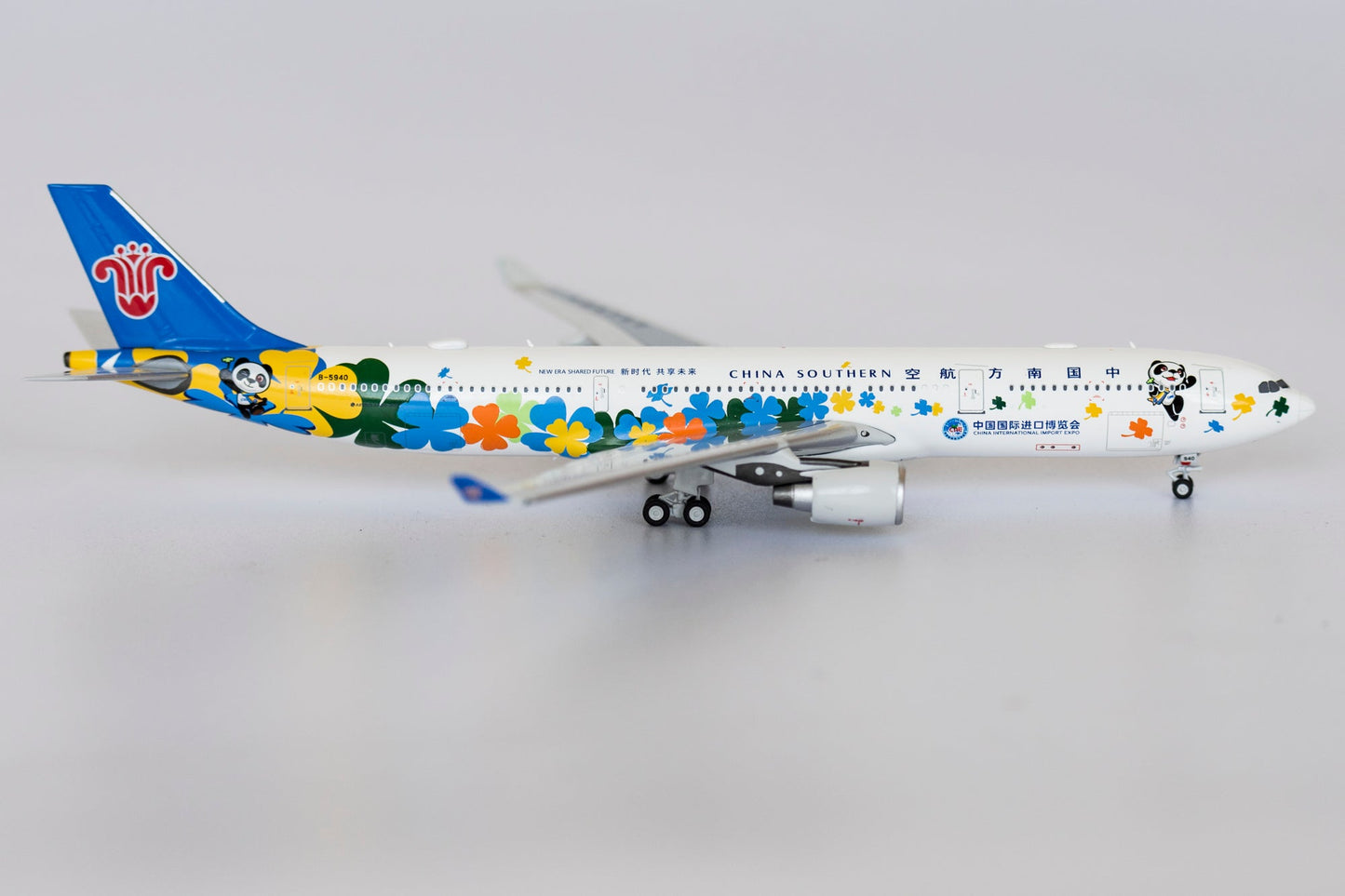 1:400 NG Models China Southern Airlines Airbus A330-300 "Expo" B-5940 NG62017